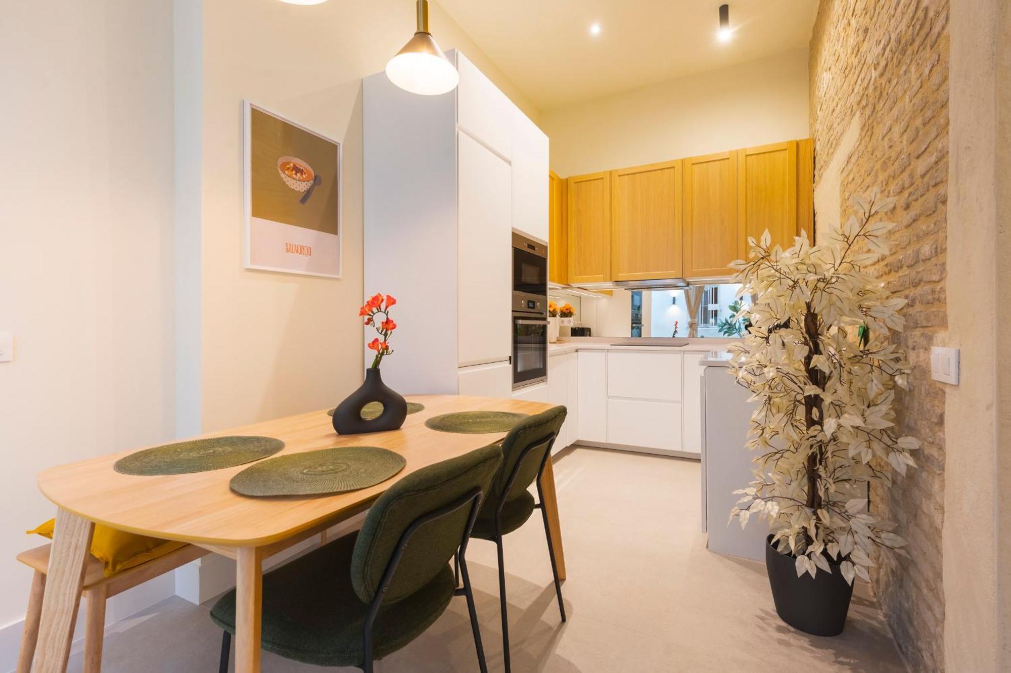 Apartment New In Santa Cruz Quarter Next To Giralda Seville